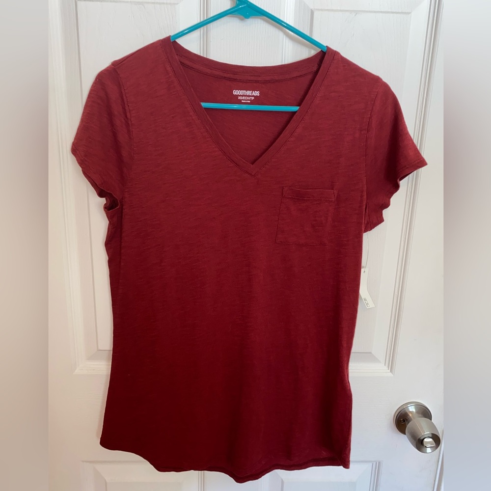 Goodthreads vneck tshirt